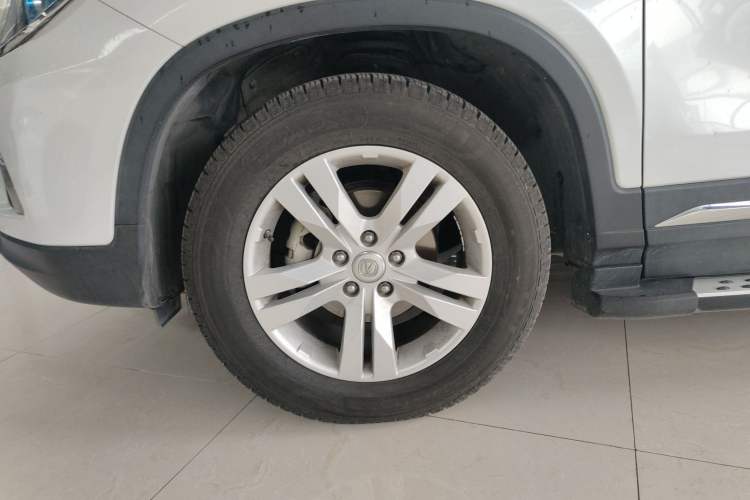 Used CHANGAN CS75 2016 1.8T Automatic Elite Model China V Standard Exterior 4