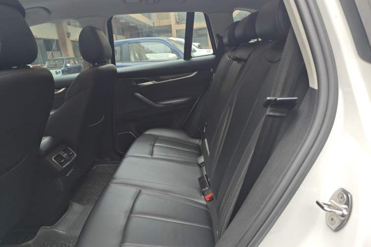 Used Hanteng X7 2016 1.5T Manual Luxury Edition Left Rear Seat