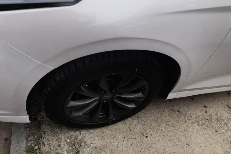 Used Wuling Victory 2020 1.5T CVT Luxury Model Exterior 4