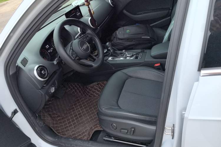 Used Audi A3 2018 30th Anniversary Edition Sportback 35 TFSI Fashion Model
