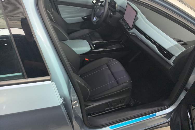 Used Volkswagen ID.4 X 2025 Smart Version Pure & Intelligent Enjoyment Edition