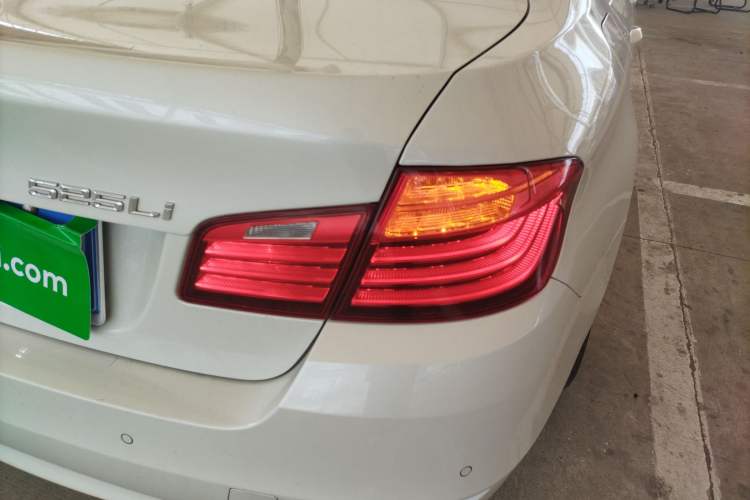 Used BMW 5 Series 2014 525Li Leading Model Right Rear Taillight
