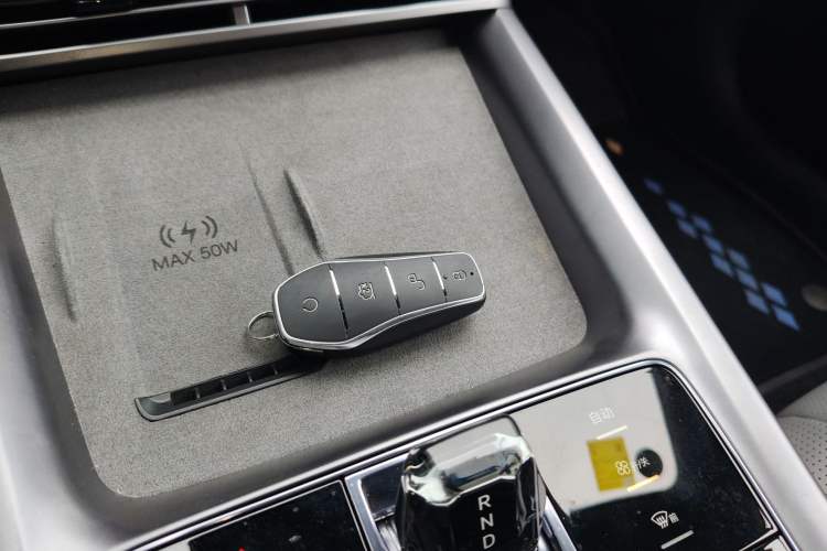 Used BYD Seal 07 DM-i 2025 Intelligent Driving Version DM-i 1.5L 125 km Prestige Edition Vehicle Key