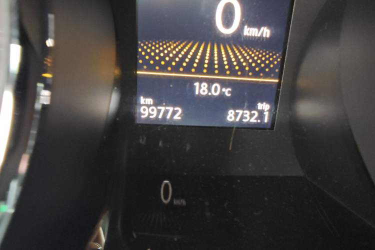 Used Volkswagen Lamando 2017 2.0T GTS Odometer Close Up