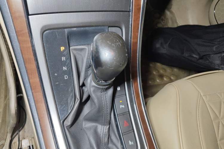 Used Roewe 950 2012 2.0L Comfort Edition