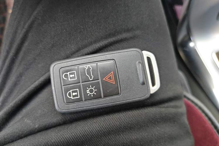 Used Volvo V40 2017 T3 Zhiya Edition Vehicle Key