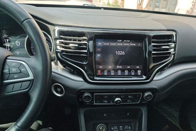 Used Jeep Commander 2018 2.0T Two-Wheel Drive Enjoy Edition China V