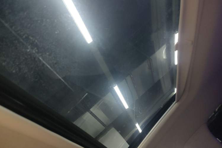 Used Buick GL8 2021 Land Cruiser Executive Class 652T Luxury Model
