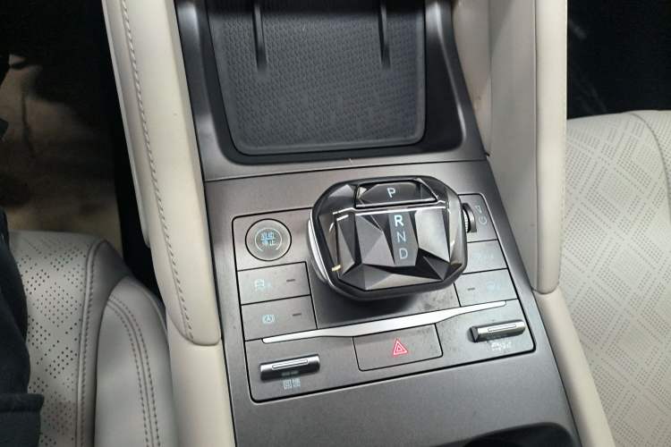 Used BYD Yuan UP 2024 401KM Leading Edition