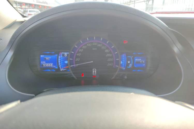 Used BYD S6 2014 2.0L Manual Luxury 5-Seater
