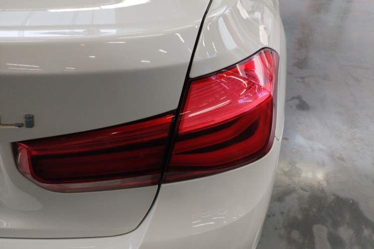 Used BMW 3 Series 2016 320Li Fashion Model Exterior 3