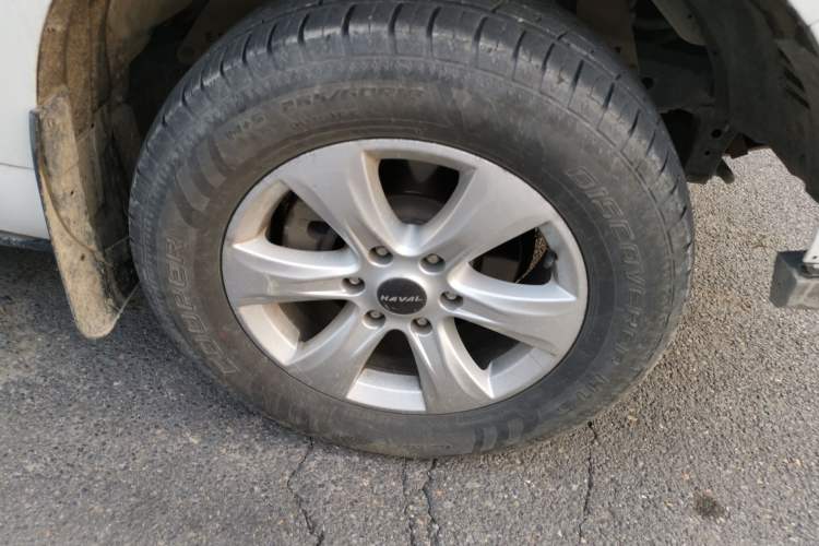 Used Haval H9 2020 2.0T Gasoline 4WD Premium Edition 5 Seats Right Front Wheel Hub