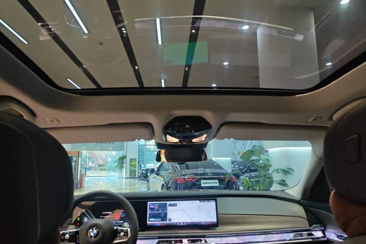 Used BMW 7 Series 2023 735Li M Sport Package Headliner