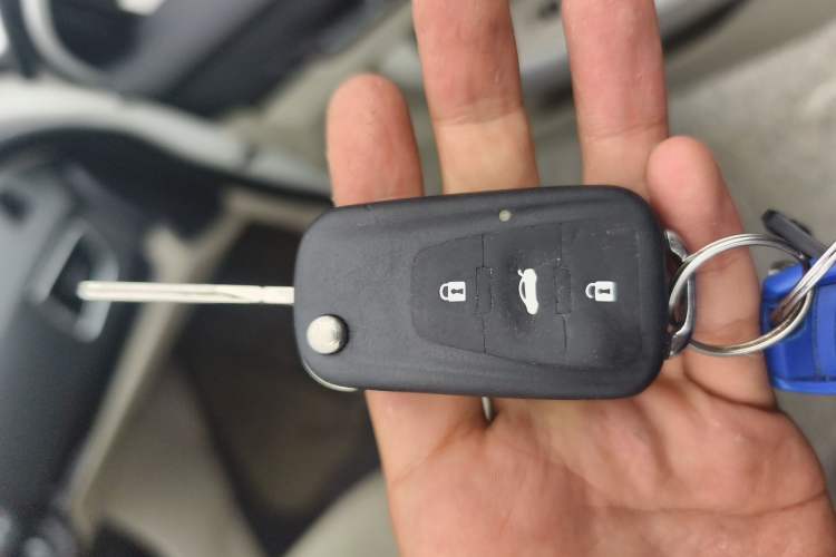 Used Roewe 360 2015 1.5L Automatic Luxury Edition Vehicle Key