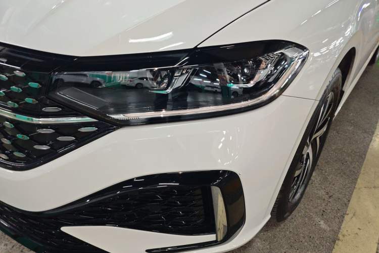 Used Volkswagen Lavida 2024 300TSI DSG Starry Sky Leading Edition Left Front Headlight