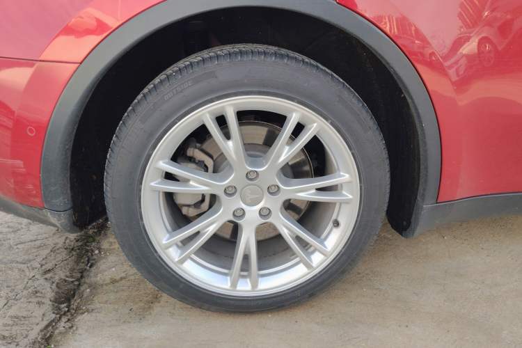 Used Tesla Model Y 2021 Long-Range All-Wheel-Drive Version 3D7
