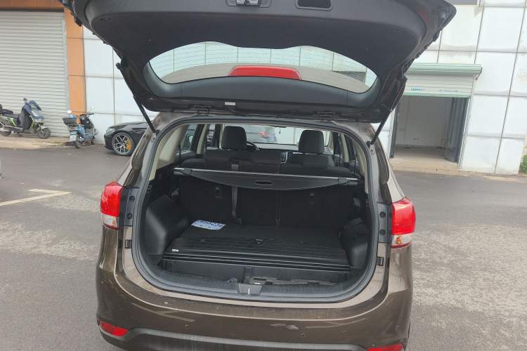 Used Kia Carens 2013 2.0L 5-Seater Automatic Standard Version China V Standard