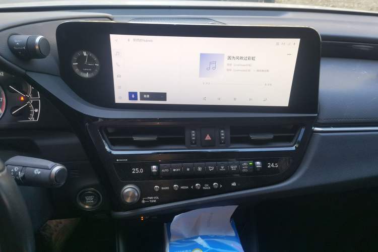 Used Lexus ES 2022 200 Excellence Edition
