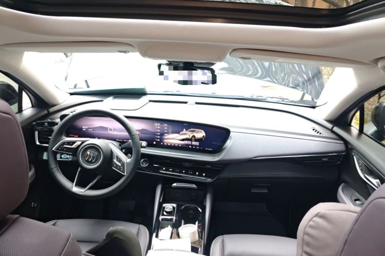 Used Buick Envision 2026 Model Equinox Plus 28T Two-Wheel-Drive Platinum Edition
