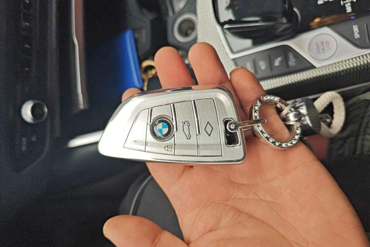 Used BMW 3 Series 2021 Second Facelift 325Li M Sport Night Edition Package Vehicle Key