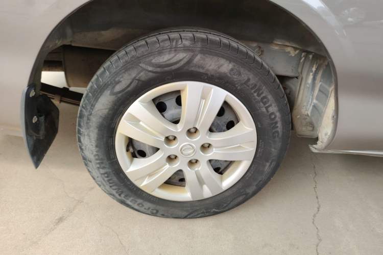 Used FORTHING Lingzhi 2018 M3L 1.6L 7-Seater Comfort Model Right Rear Wheel Hub