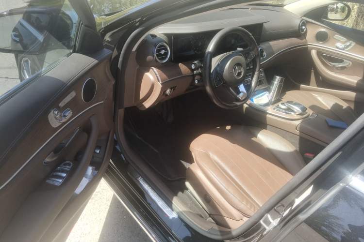 Used Mercedes-Benz E-Class 2018 Facelift E 200 L 4MATIC
