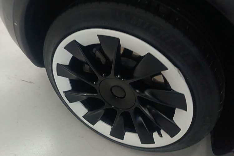 Used Tesla Model Y 2022 Rear-Wheel-Drive Version