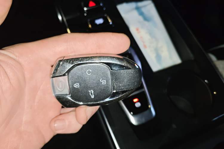 Used GAC Trumpchi EMKOO 2022 1.5T Supernova Edition Vehicle Key