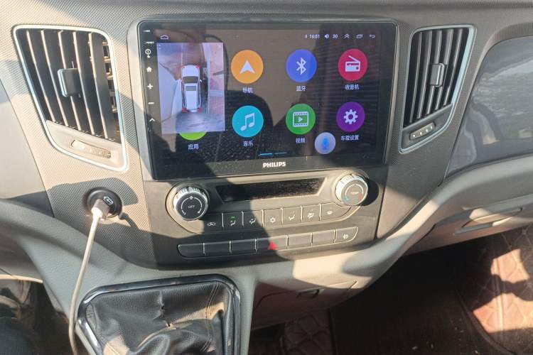 Used Foton Toano 2020 2.0T Multi-Function Short-Wheelbase Flat-Roof 5/6-Seater China VI4F20TC3 Audio And AC Panel