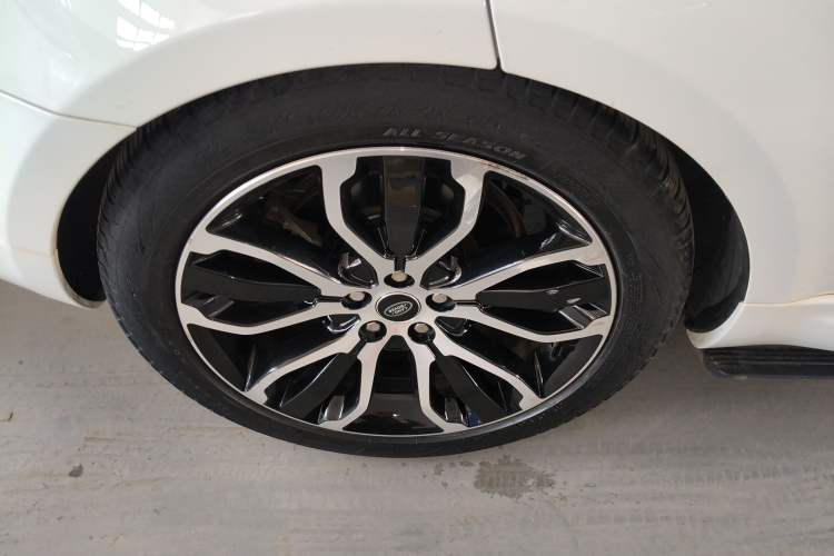 Used Land Rover Range Rover Sport 2022 3.0 L6 YAO Black Edition
