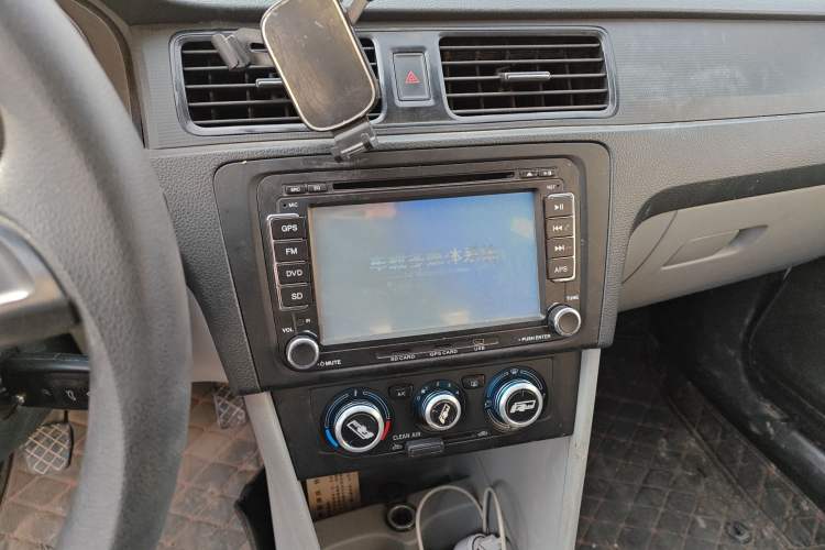 Used Skoda Rapid 2016 1.6L Manual Front-Wheel-Drive Version
