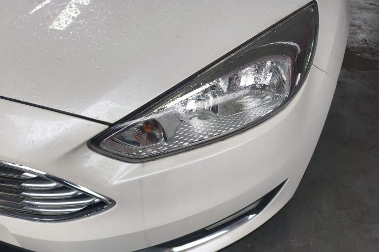 Used Ford Focus 2017 Sedan 1.6L Automatic Fashion Edition Smart Drive Version