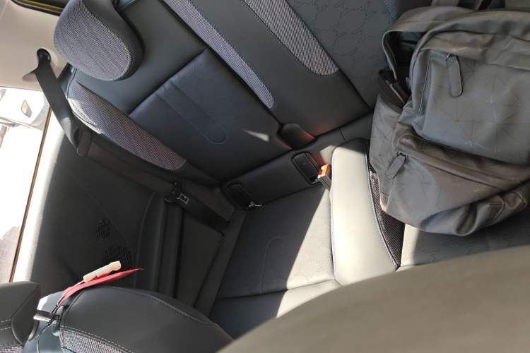 Used MINI 2025 1.5T COOPER Classic Edition