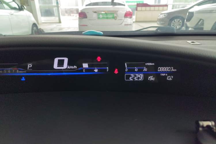 Used Honda Jade 2017 1.8L automatic Comfort version 5 seats
