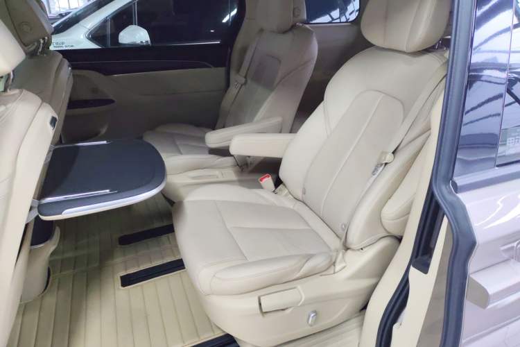 Used Buick GL8 2023 ES Lu Zun Deluxe Model