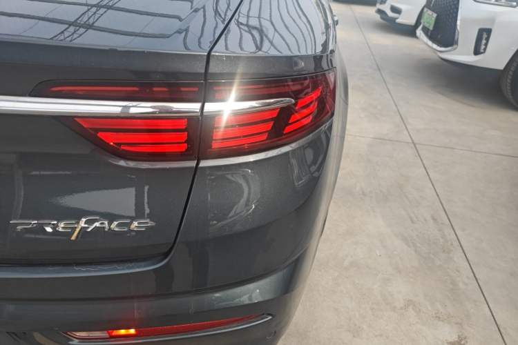 Used Geely Auto Preface 2021 2.0TD Luxury Version Right Rear Taillight