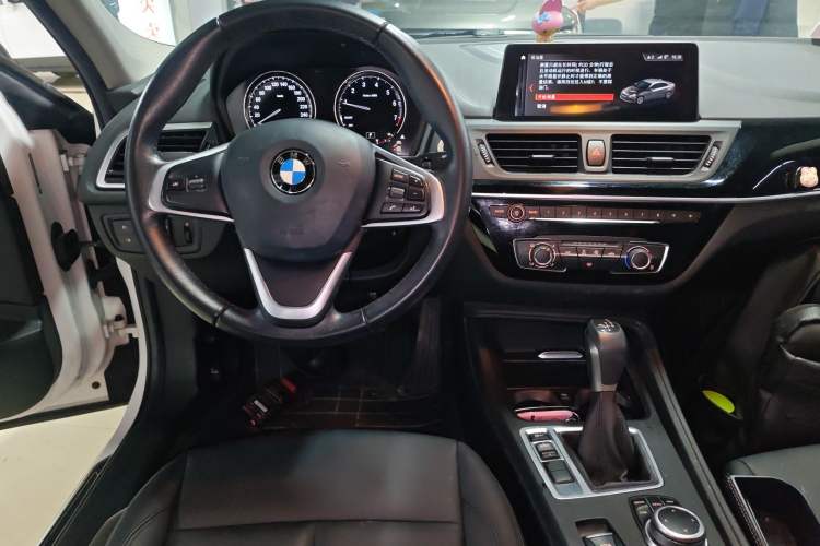 Used BMW 1 Series 2019 118i Fashion Model Audio And AC Panel