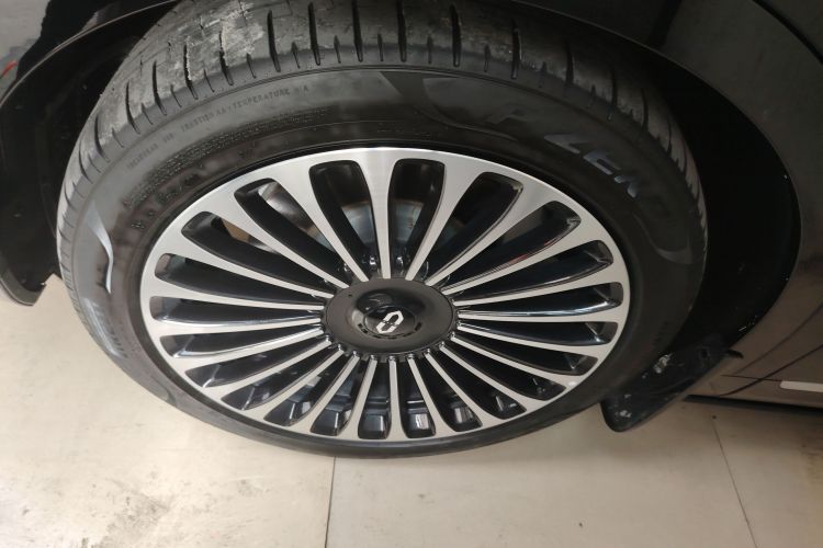 Used Hima AITO M9 2024 Range-Extended Ultra Version 52 kWh 6-Seater Model
