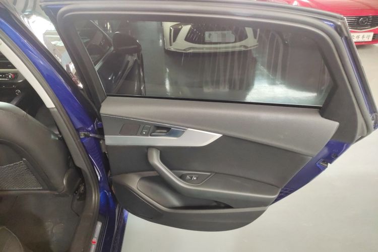 Used Audi A4L 2018 30th Anniversary Edition 40 TFSI Fashion Model
