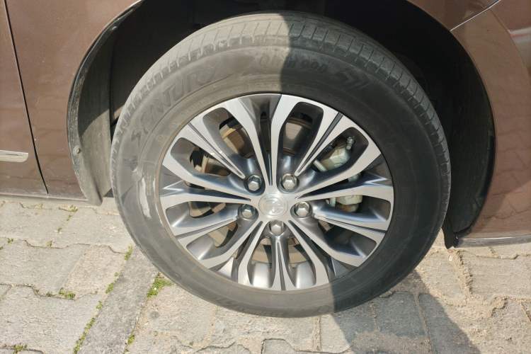 Used Buick GL8 2020 Land Cruiser Executive Class 652T Comfort Model