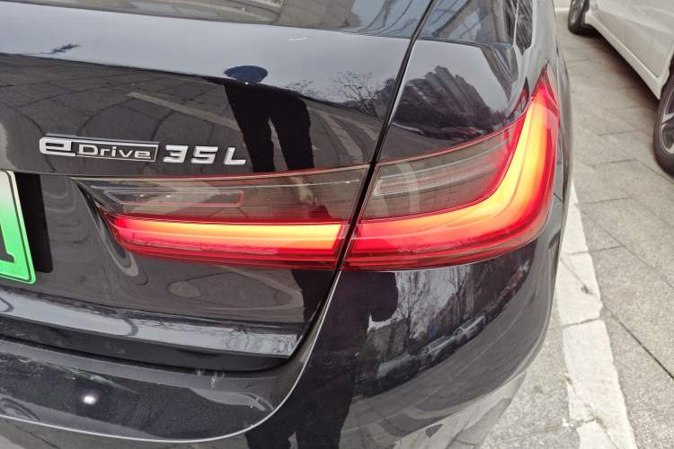 Used BMW i3 2022 eDrive 35 L
