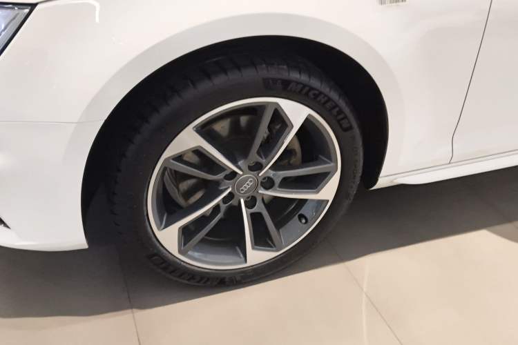 Used Audi A4L 2019 40 TFSI Ambition China VI