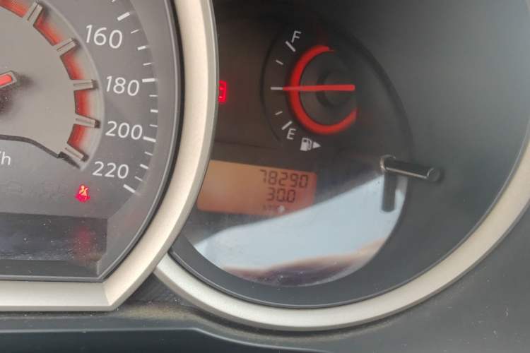 Used Nissan Sylphy 2016 Classic 1.6XE Manual Comfort Edition Odometer Close Up