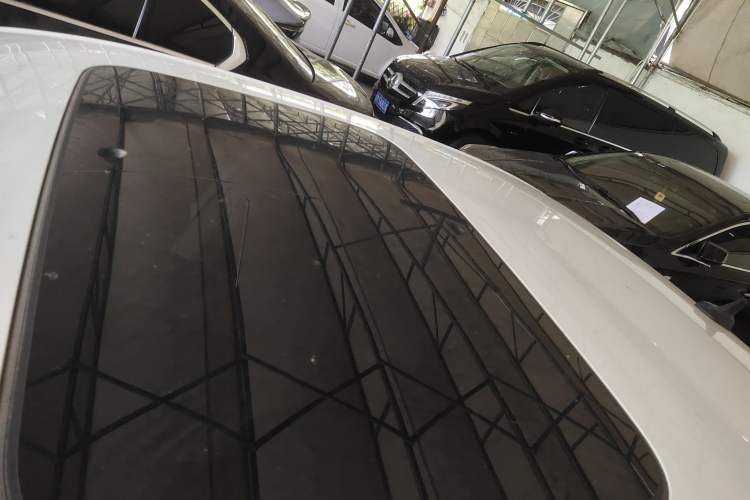 Used Volkswagen Bora 2021 1.5L Automatic Comfort Smart Connect Edition Roof