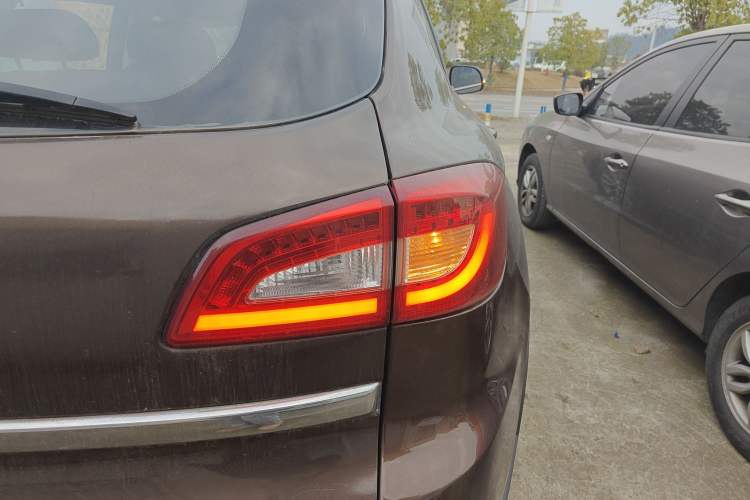 Used HYOSOW S6 2016 1.5T CVT Enjoyment Model