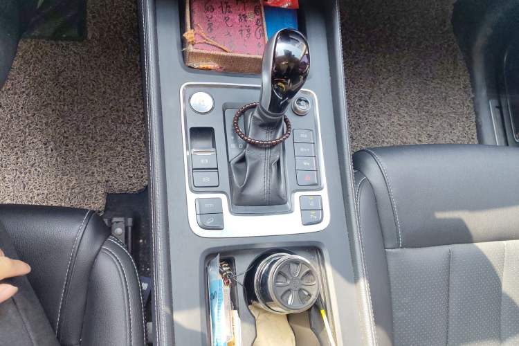 Used BYD Tang 2018 2.0T Automatic SmartConnect Luxury Version 7 Seats China V Standard