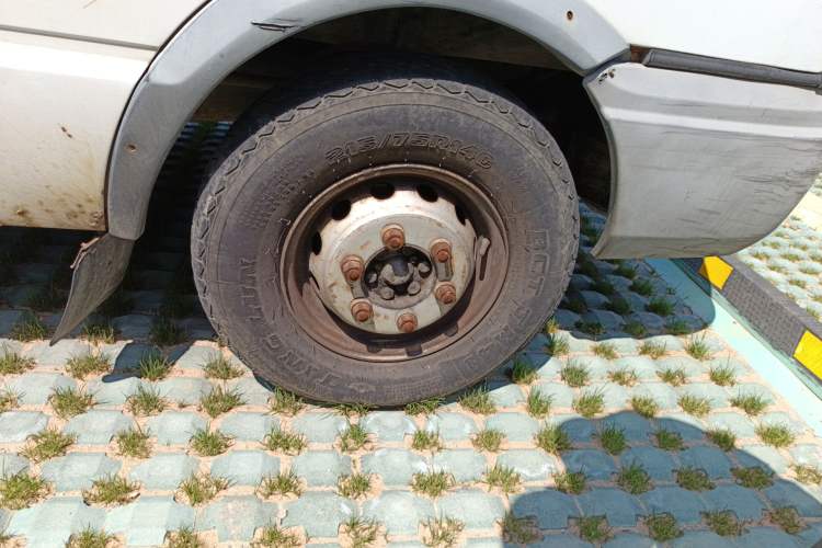 Used Iveco Daily  Right Front Wheel Hub