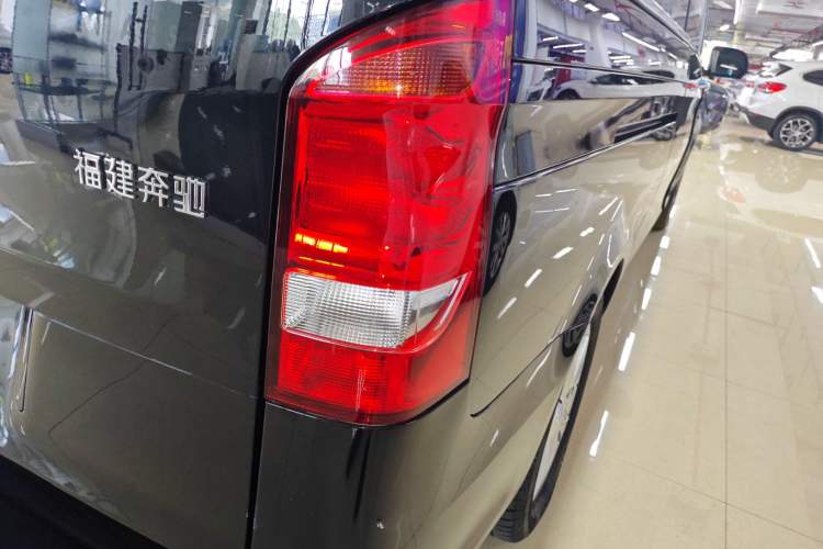 Used Mercedes-Benz Vito 2021 2.0T Elite Version 7 Seats
