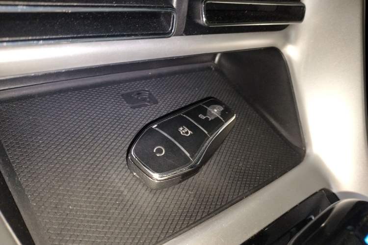 Used BYD Song Pro New Energy 2024 HONOR Edition DM-i 71KM Beyond Model Vehicle Key