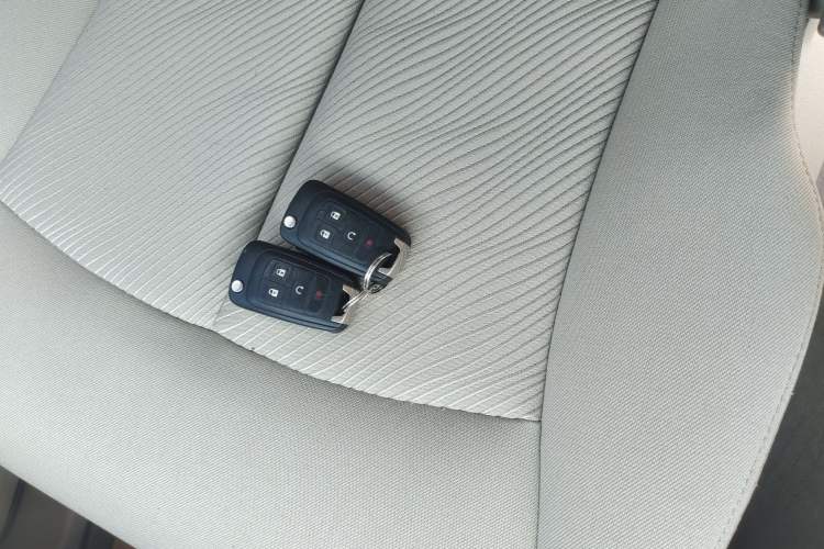 Used Buick GL8 2017 25S Comfort Version China V Standard Vehicle Key